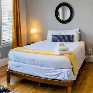 Hostwise - The Ohioan - Beautiful Brick Apt, Minutes To Downtown! Pittsburgh